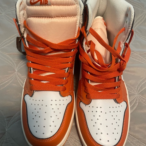 Nike mens Air Jordan 1 Retro High OG - Picture 4 of 5